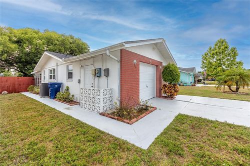 10404 Loquat Drive, Port Richey, FL, 34668 | Card Image