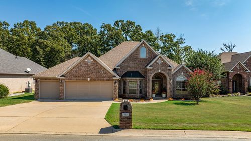 152 Marseille Dr, Maumelle, AR, 72113-7246 | Card Image