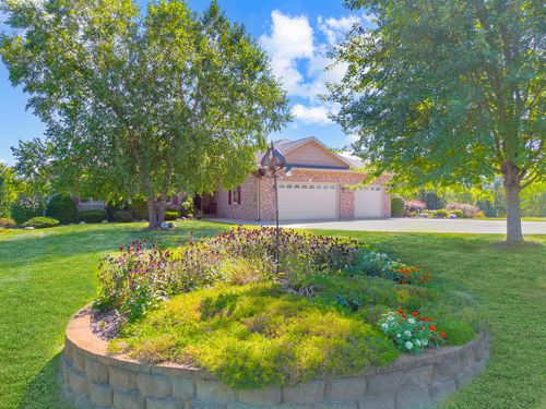 5619 352nd Ave, Burlington, WI, 53105-8943 | Card Image