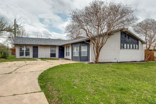 2954 Candlewick Ln, Farmers Branch, TX, 75234-3610 | Card Image