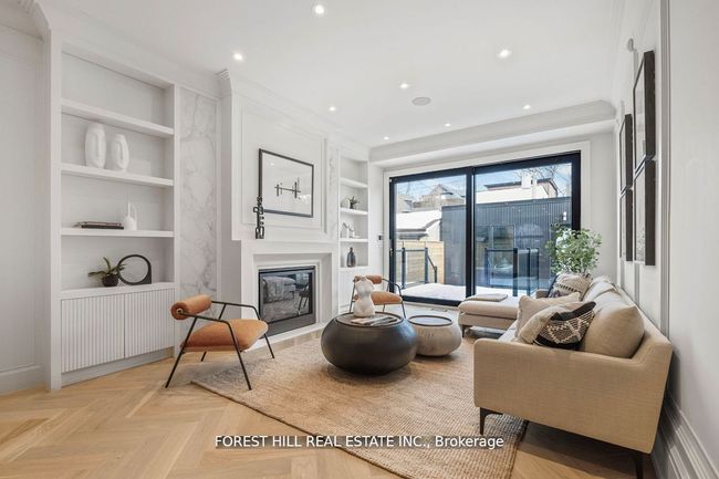 437 Euclid Ave, House attached with 5 bedrooms, 6 bathrooms and null parking in Toronto ON | Image 10