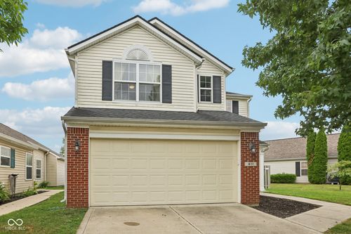 411 Vernon Pl, Westfield, IN, 46074-8108 | Card Image