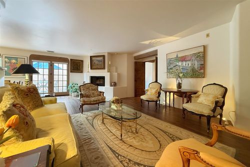 unit-318-3101 Old Pecos Trl, Santa Fe, NM, 87505-9090 | Card Image