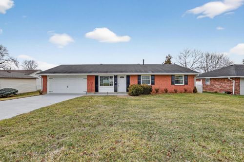 694 Park Ave, Springdale, OH, 45246-2116 | Card Image