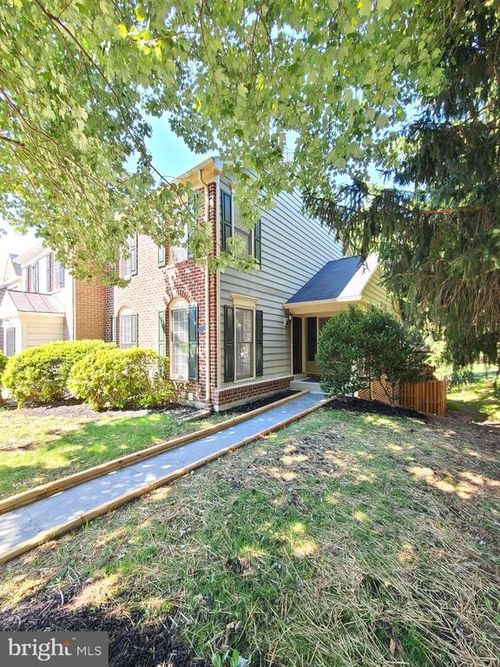 8662 Fountain Valley, Gaithersburg, MD, 20886 | Card Image