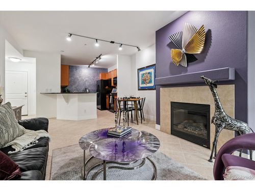 209-9079 E Panorama Cir, Englewood, CO, 80112-3561 | Card Image