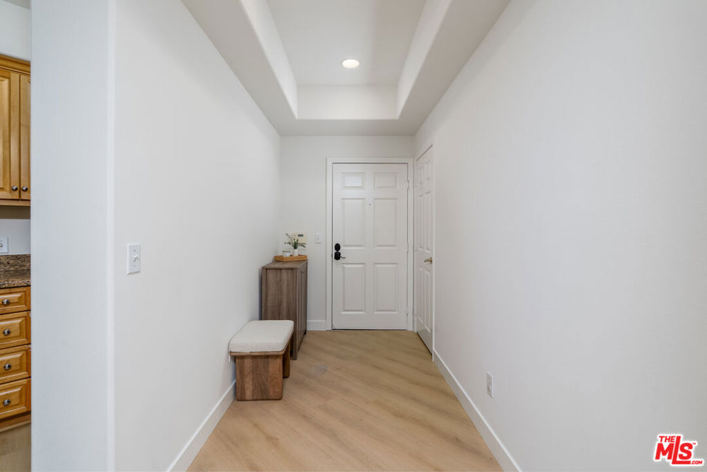 Residential in Toluca Lake 5