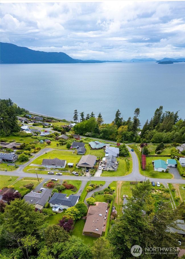 2570 Island View Ln, House other with 2 bedrooms, 2 bathrooms and null parking in Lummi Island WA | Image 21