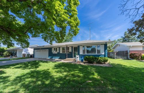 2504 W Lamar Ave, Grand Island, NE, 68803 | Card Image