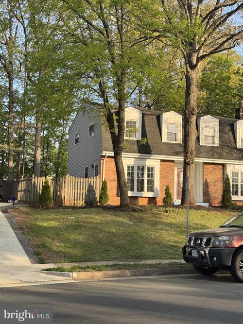 8549 Stonewall Rd, MANASSAS, VA, 20110-4608 | Card Image