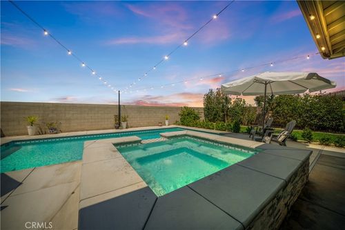 227 Hammersmith Dr, Bakersfield, CA, 93314-4344 | Card Image