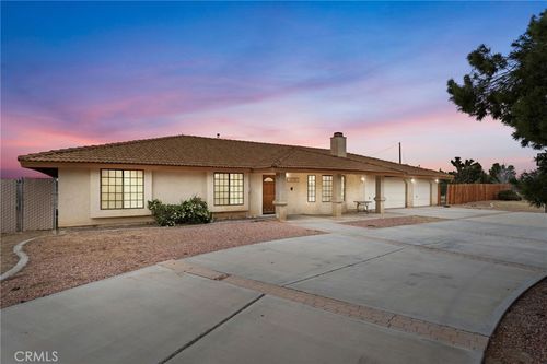 15160 Cheyenne Rd, Apple Valley, CA, 92307-3320 | Card Image
