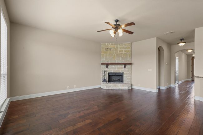 1305 Greenrock Ct, House other with 4 bedrooms, 3 bathrooms and null parking in Midlothian TX | Image 10