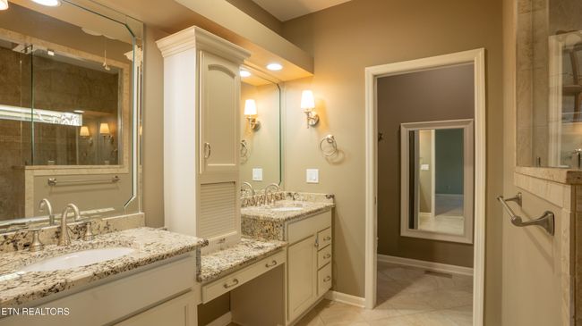304 Chuniloti Cir, House other with 3 bedrooms, 3 bathrooms and null parking in Loudon TN | Image 37