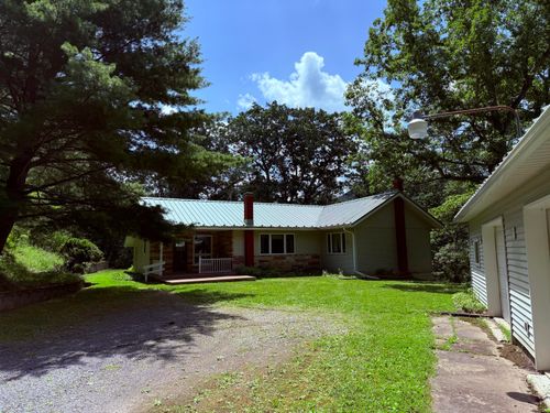 10 Mountain Laurel Ln, Galeton, PA, 16922-9152 | Card Image