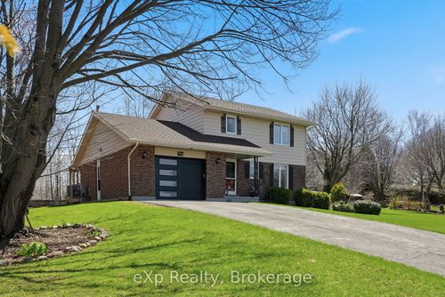 990 Heritage Dr, Kincardine, ON, N2Z0C2 | Card Image