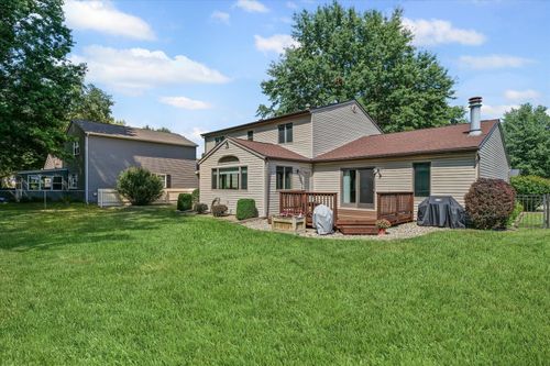 905 Fawn Dr, Mahomet, IL, 61853-9180 | Card Image