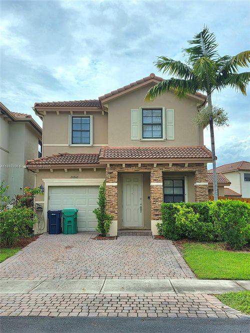 22842-22842 Sw 88th Pl, Cutler Bay, FL, 33190-1352 | Card Image
