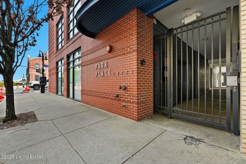 308-400 E Main St, Louisville, KY, 40202-7100 | Card Image