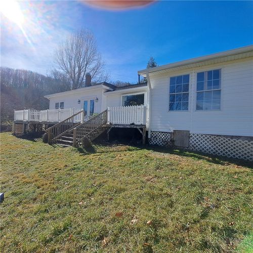 460 Little Elk Rd, Elk Park, NC, 28622-9130 | Card Image