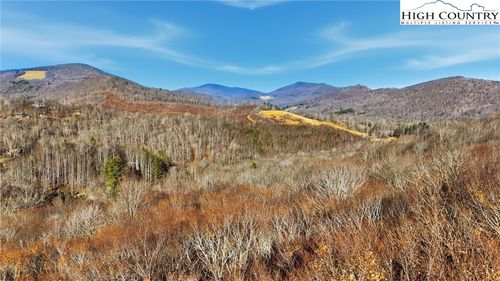 1 Creek Crossing Dr, Todd, NC, 28684 | Card Image