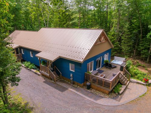 2776 Muskoka Rd 117 Road S, Lake of Bays, ON, P0B1A0 | Card Image