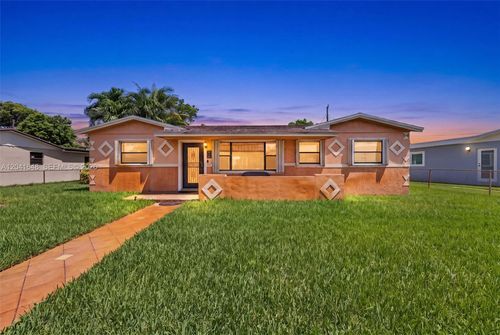 2915 Nw 206th St, Miami Gardens, FL, 33056 | Card Image