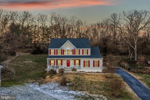 1707 Memorial Park Ave, MARTINSBURG, WV, 25401-2497 | Card Image