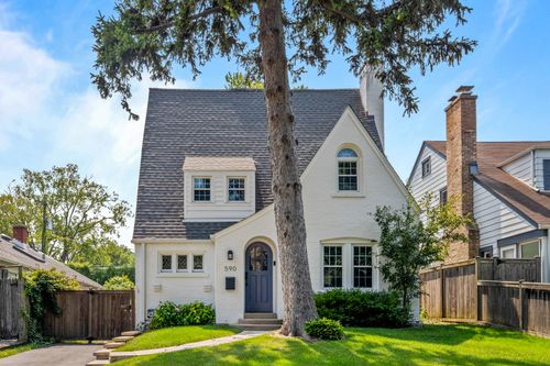 590 Broadview Ave, Highland Park, IL, 60035-4930 | Card Image
