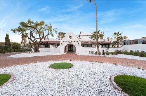 6465 Edna Ave, Las Vegas, NV, 89146-5269 | Card Image