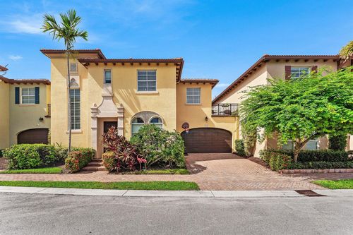 115 Via Poinciana Ln, Boca Raton, FL, 33487-1587 | Card Image
