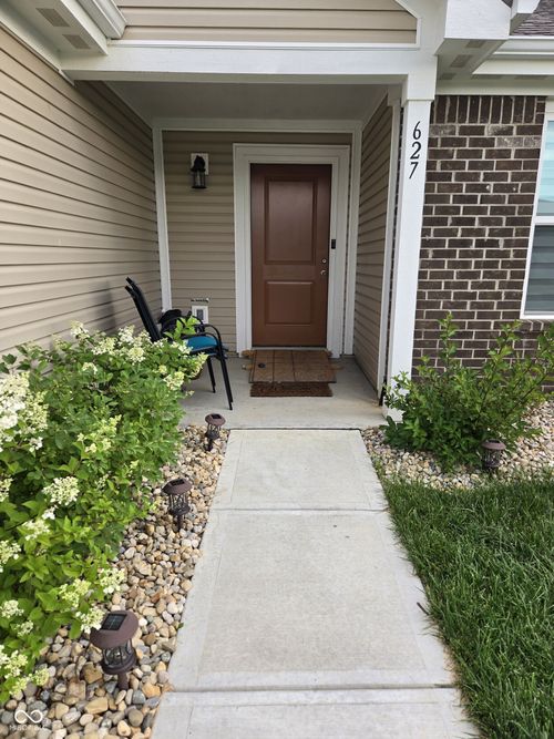 627 Derek Ln, Trafalgar, IN, 46181-8003 | Card Image