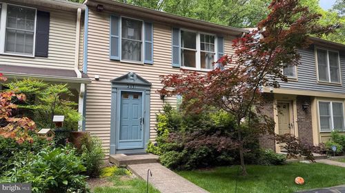2331 Middle Creek Ln, RESTON, VA, 20191-2725 | Card Image