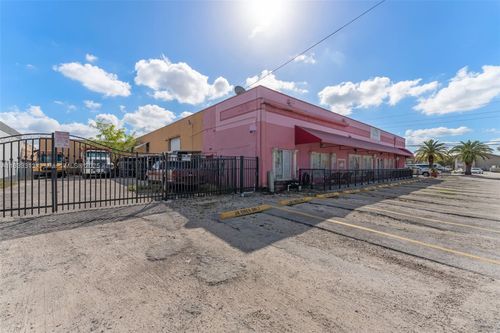 7885 W 28th Ave, HIALEAH, FL, 33016-5109 | Card Image