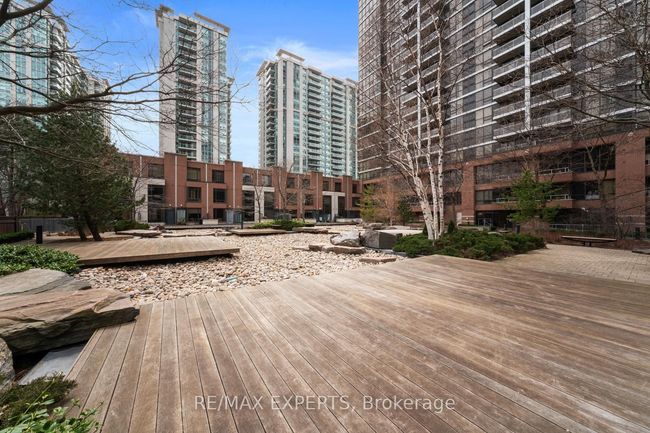 510 - 33 Sheppard Ave E, Condo with 2 bedrooms, 2 bathrooms and 1 parking in North York ON | Image 27