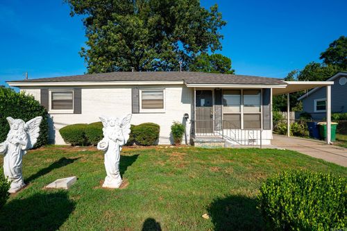 2104 Edmonds St, North Little Rock, AR, 72117-3451 | Card Image