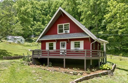 47 Fir Cir, Canton, NC, 28716-6428 | Card Image