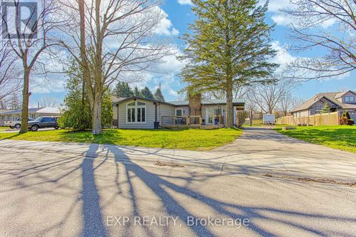 61 Cedar St, Paris, ON, N3L0A1 | Card Image