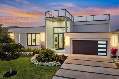 2221 Ne 19th St, Fort Lauderdale, FL, 33305-2639 | Card Image