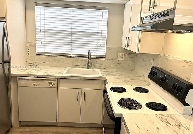 13F - 2091 Nw 96 Th Ter, Condo with 2 bedrooms, 2 bathrooms and null parking in Pembroke Pines FL | Image 12