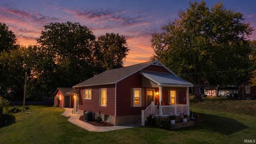231 Oak St, Lynnville, IN, 47619-2027 | Card Image