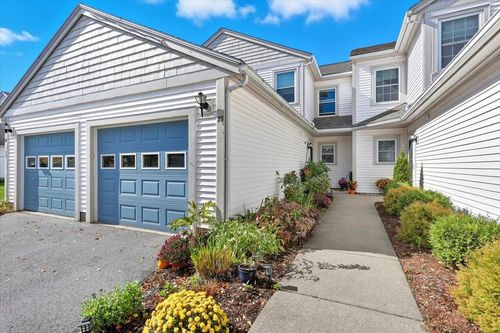 73-73 Saybrook Rd, Essex, VT, 05452-2627 | Card Image