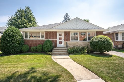 1213 Raymond Ave, La Grange Park, IL, 60526-1357 | Card Image