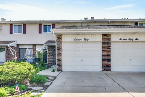 1650 Castbourne Ct, Wheaton, IL, 60189-7001 | Card Image
