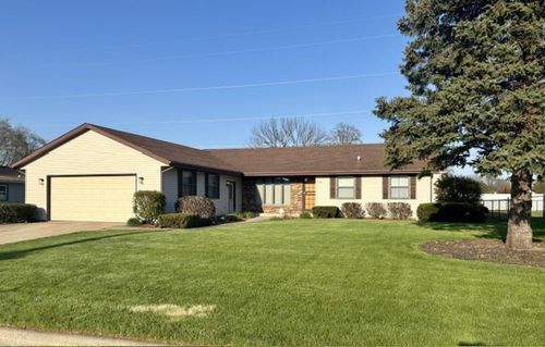 226 Beechwood Drive, Janesville, WI, 53548 | Card Image