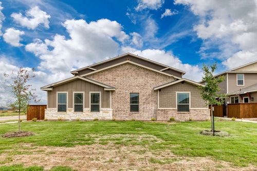 605 Harvest Moon Dr, Venus, TX, 76084-2166 | Card Image