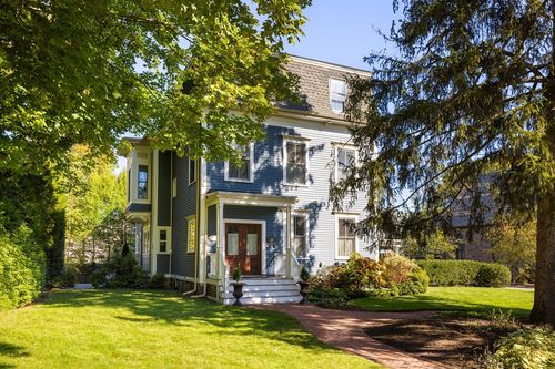 73 Washington Park, Newton, MA, 02460 | Card Image