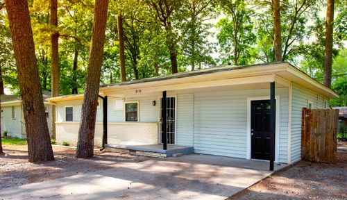3804 Pine Cone Dr, Little Rock, AR, 72209-8034 | Card Image