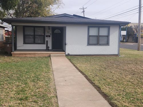 1726 S Park St, San Angelo, TX, 76901-4647 | Card Image