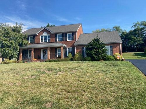 5031 Labradore Dr, Roanoke, VA, 24012-8519 | Card Image
